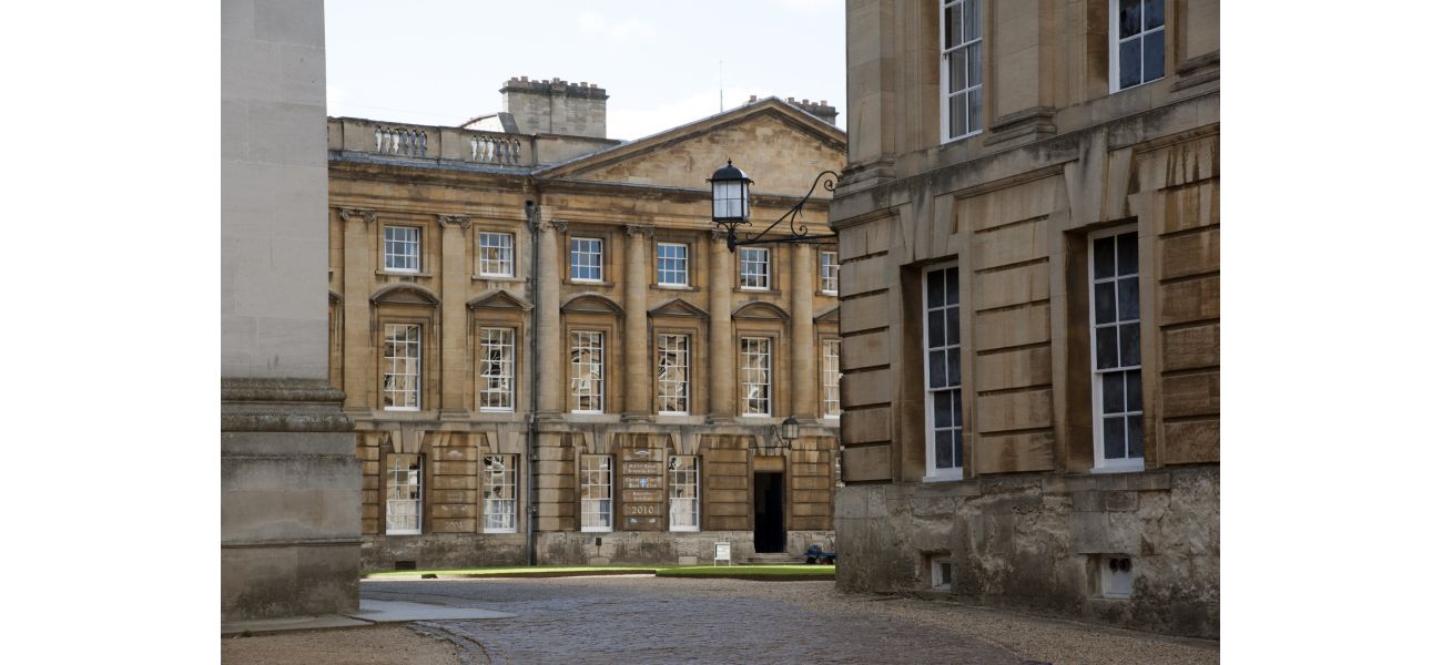 An Oxford student committed suicide after feeling excluded, according to inquest.