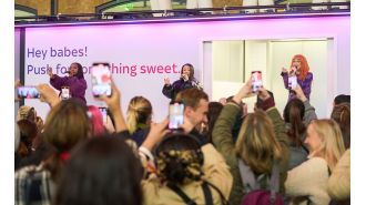 Popular 00s band surprises commuters with train station performance.