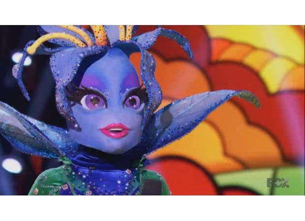 Fans are surprised by the unchanged appearance of a 90s pop star on The Masked Singer.