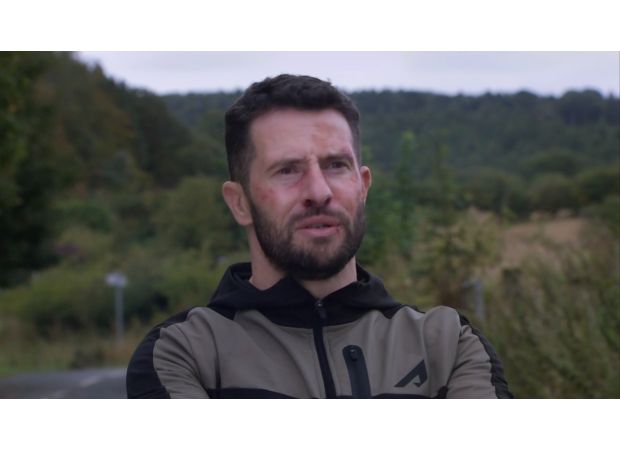 A beloved Emmerdale star is arrested for breaking the law and facing the consequences.