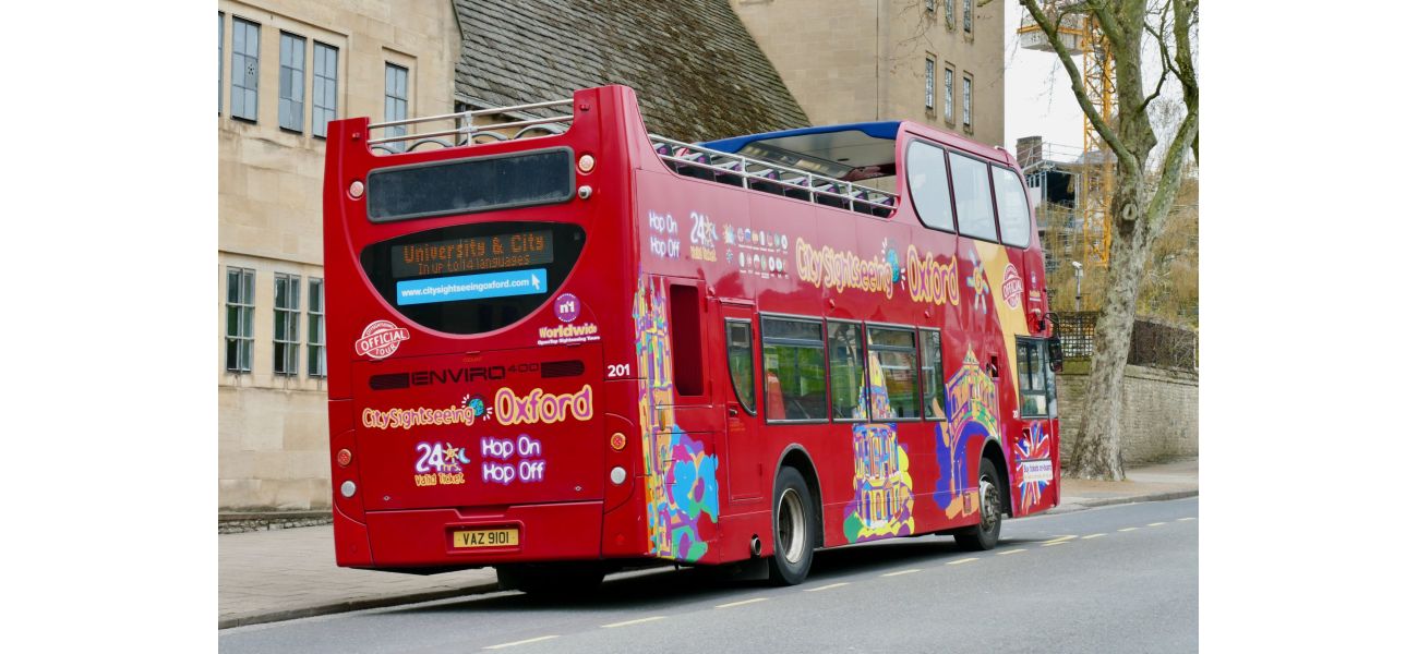 A man in his 30s dies from falling down stairs on a double decker bus.