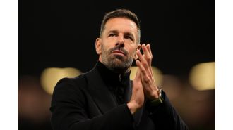 Onana wants Manchester United to keep Van Nistelrooy, sends message to board.