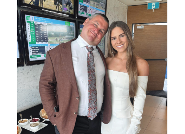 A dad's friend died after being punched at a pub in Sydney.