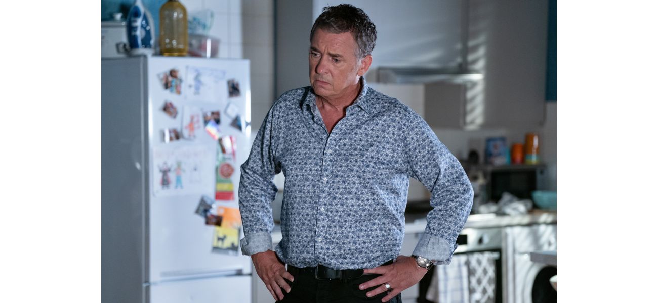 A beloved TV legend's death during EastEnders' Christmas episode has been confirmed, according to a star's revelation.