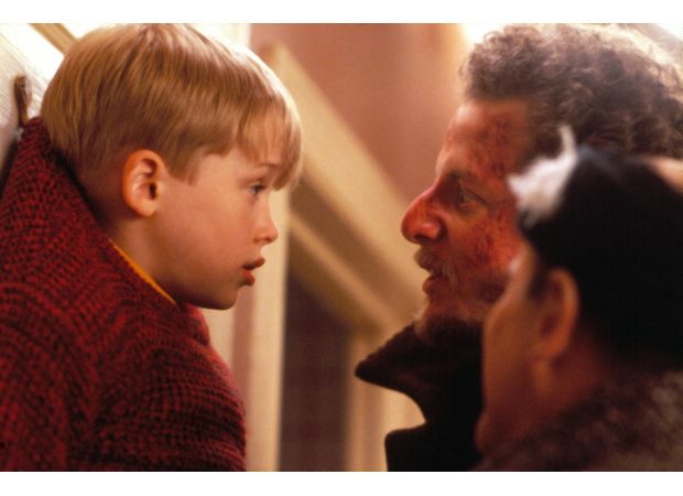 Fans are excited for the 90s icon's comeback in an Amazon TV show.