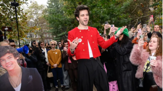 Men claim to look like Harry Styles, but fans are skeptical.