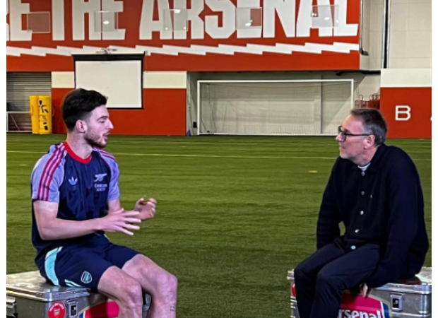 Arsenal fans are curious about a club legend's connection to Declan Rice after he shared a photo with the footballer.