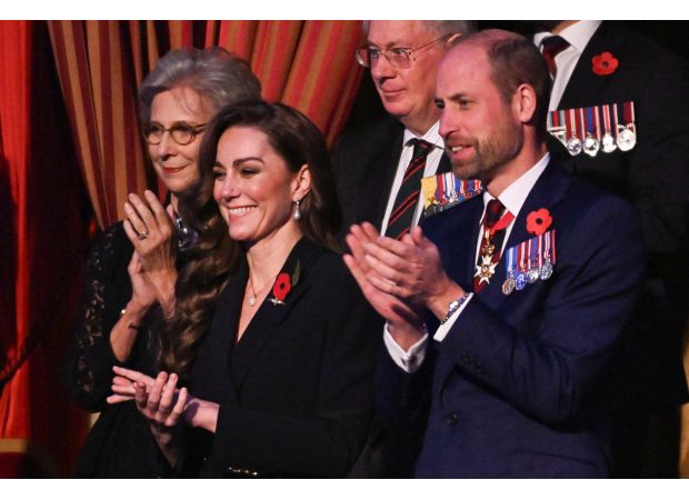 Expert explains Kate's emotions during Festival of Remembrance.