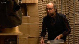 Bianca faces a dangerous situation when Reiss, a murderer, puts his plan into action on EastEnders.