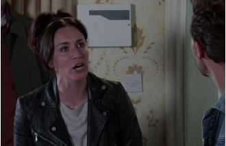 Central character from Corrie shocked as contentious family member is taken to medical facility.