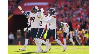 Broncos' defense falls short against Chiefs despite strong effort from Patrick Mahomes.