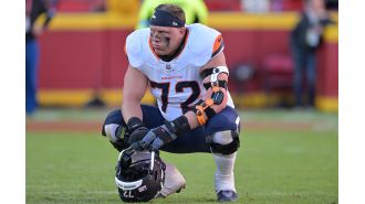 Broncos' blocked FG changes game against Chiefs from celebration to heartbreak for QB: 