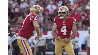 49ers teammates Jake Moody and Deebo Samuel discuss their heated disagreement on the sidelines.