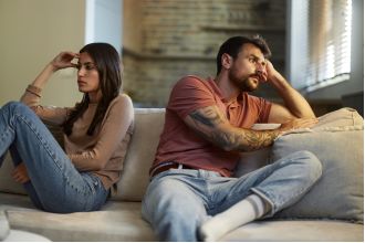 My boyfriend's annoying 'mewing' behavior is causing major problems in our relationship.