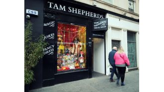 After 138 years, famous joke store shuts down.
