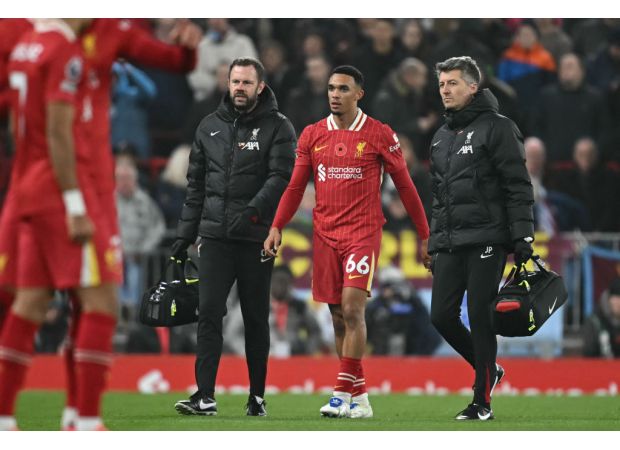 Liverpool's Trent Alexander-Arnold has pulled out of the England team due to injury.