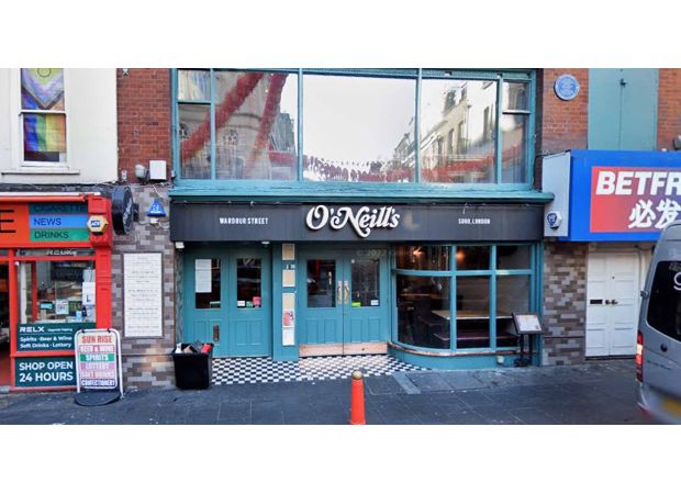 A popular London pub is causing a stir by adding an extra £2 to the price of pints after 10pm.