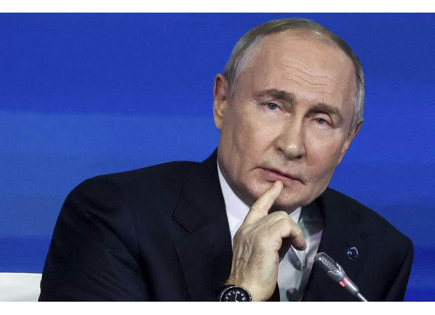 The Kremlin denies claims that Trump and Putin had a conversation.