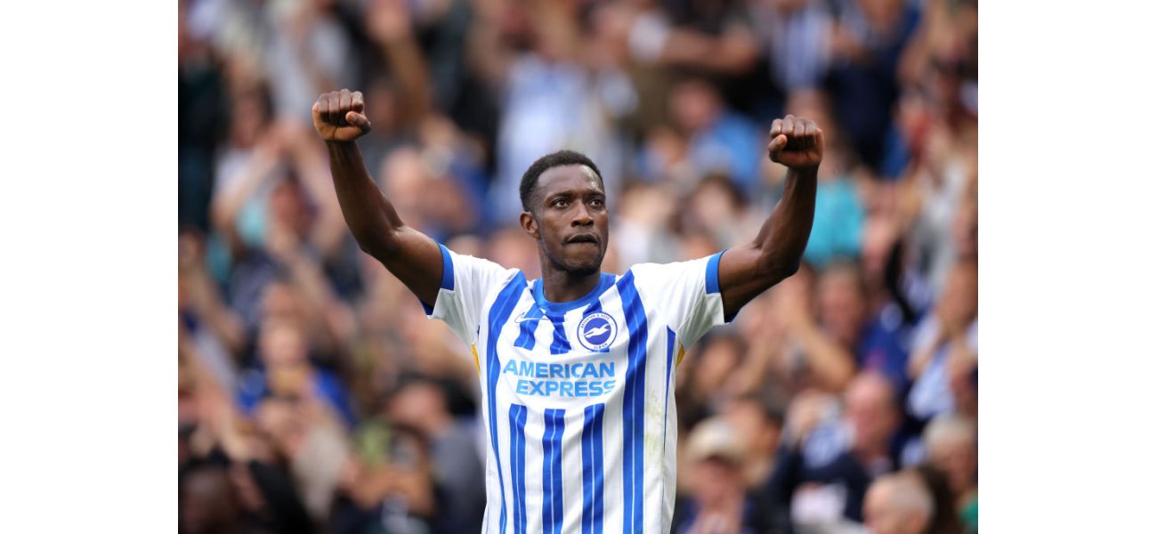 Danny Welbeck denies rumors of transfer back to Manchester United.