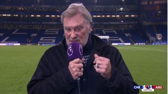 Glenn Hoddle shares Chelsea bench's response to Noni Madueke's incident during match against Arsenal.
