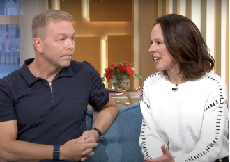 Olympian Chris Hoy and wife Sarra discuss how they broke the news to their children about their serious illnesses.