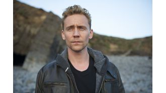 Fans of The Night Manager are raving about the addictive and thrilling series featuring an award-winning actor.