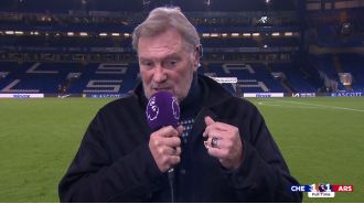 Glenn Hoddle shares Chelsea bench's response to Noni Madueke's incident during match against Arsenal.
