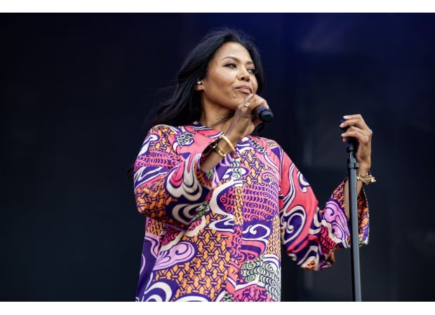 Famous music icon from the 2000s appears to be getting younger, almost two decades after their first major hit.