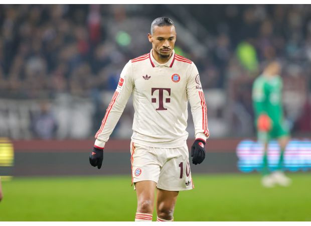 Bayern Munich decides on transfer for sought-after Leroy Sane, who has also attracted interest from Manchester United and Arsenal.