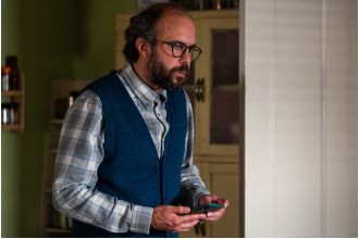 EastEnders reveals surprising person to uncover Reiss' secrets.