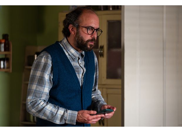 EastEnders reveals surprising person to uncover Reiss' secrets.