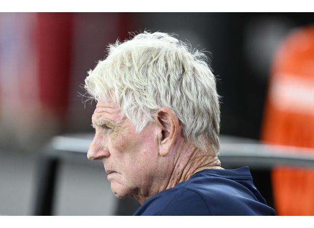 Westhoff quits due to health concerns as he serves as assistant head coach for the Broncos.