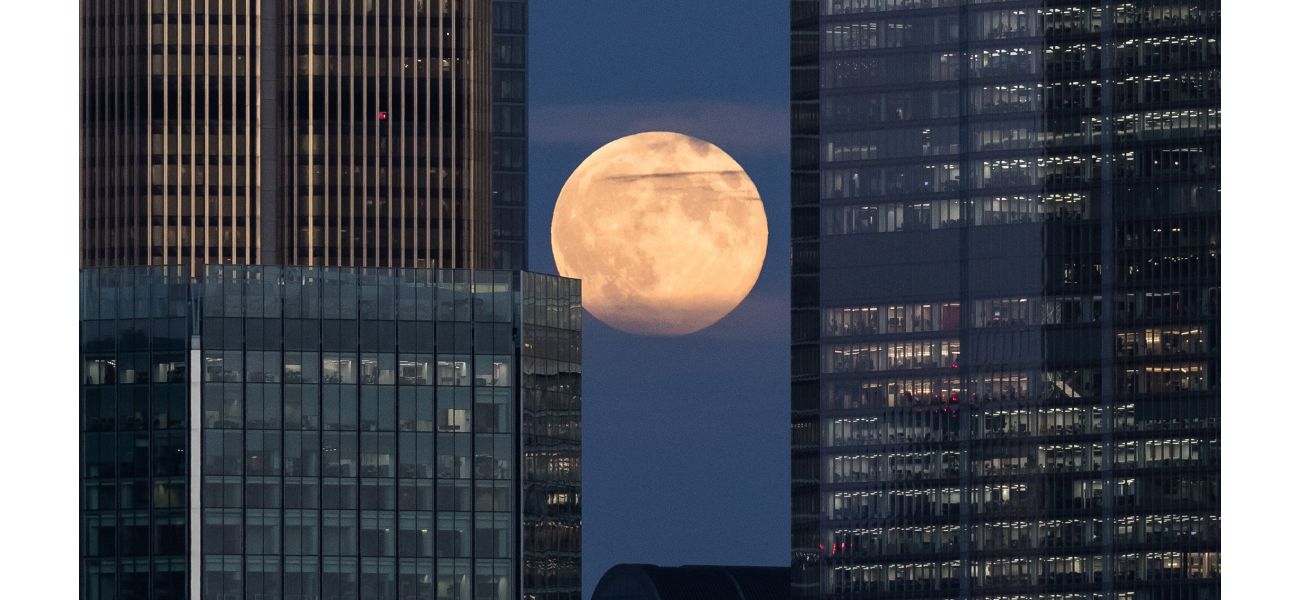 Experience the last supermoon of 2024, a great opportunity not to be missed.