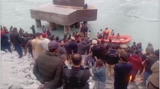 Bus carrying wedding attendees crashes in Pakistan, resulting in multiple fatalities.