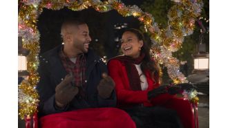 A famous 2000s singer with timeless beauty is the lead in Netflix's top holiday film.