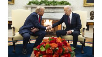 Trump triumphantly returns to Washington to meet with his successor, Biden.
