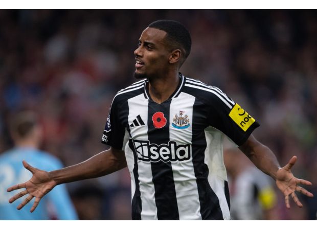 Isak responds to rumors about joining Arsenal and has a message for Newcastle.