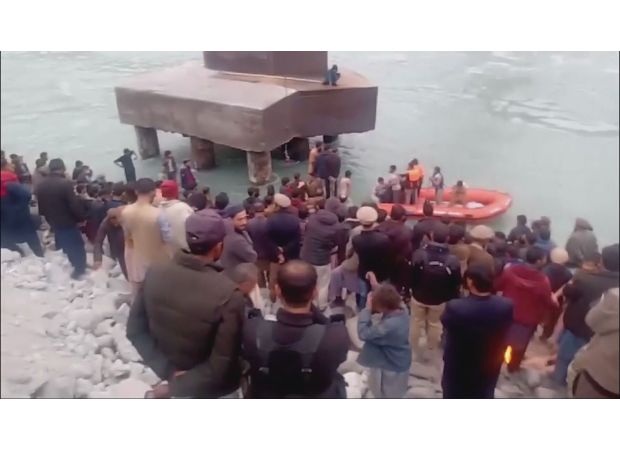 Bus carrying wedding attendees crashes in Pakistan, resulting in multiple fatalities.