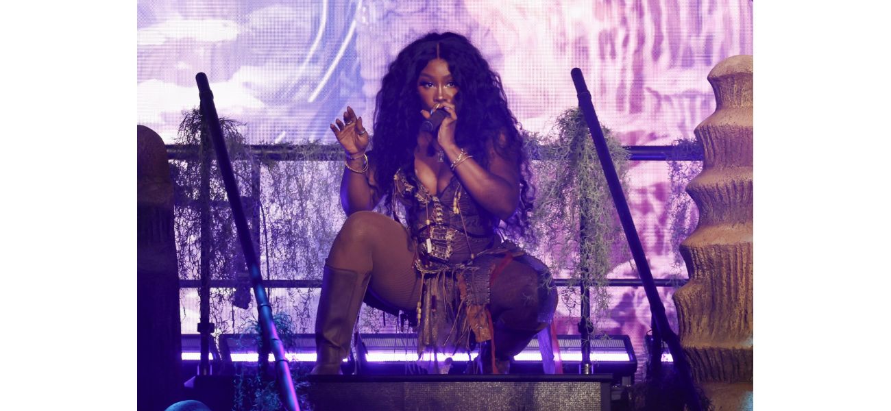 Famous American wishes she didn't perform at Glastonbury, but couldn't say no.