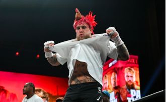 Top boxers give predictions on the upcoming match between Mike Tyson and Jake Paul.