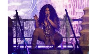 Famous American wishes she didn't perform at Glastonbury, but couldn't say no.