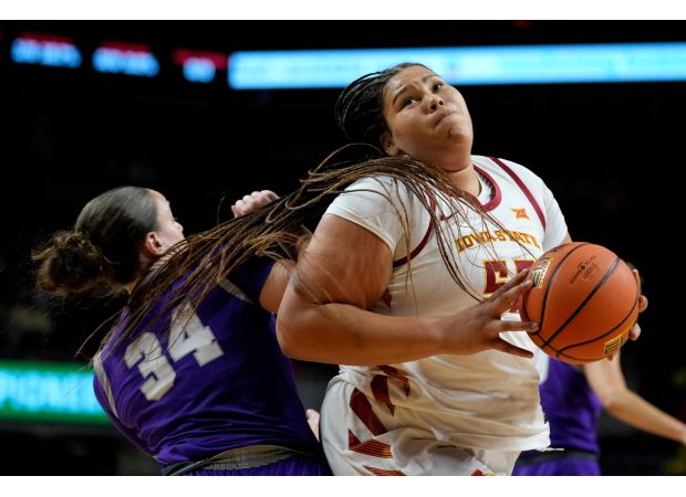 Iowa State dominates St. Thomas with Crooks' 26 points and Ryan's 13 assists in 80-47 victory.