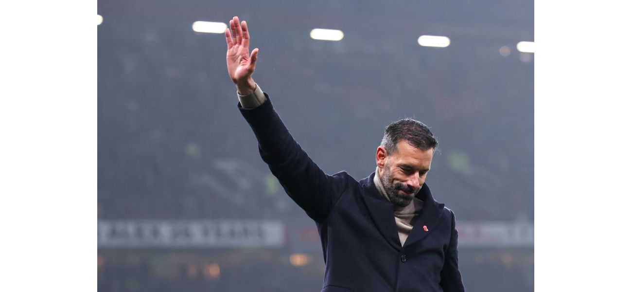 Ruud van Nistelrooy speaks out about leaving Man Utd and rumors of joining a surprising club.
