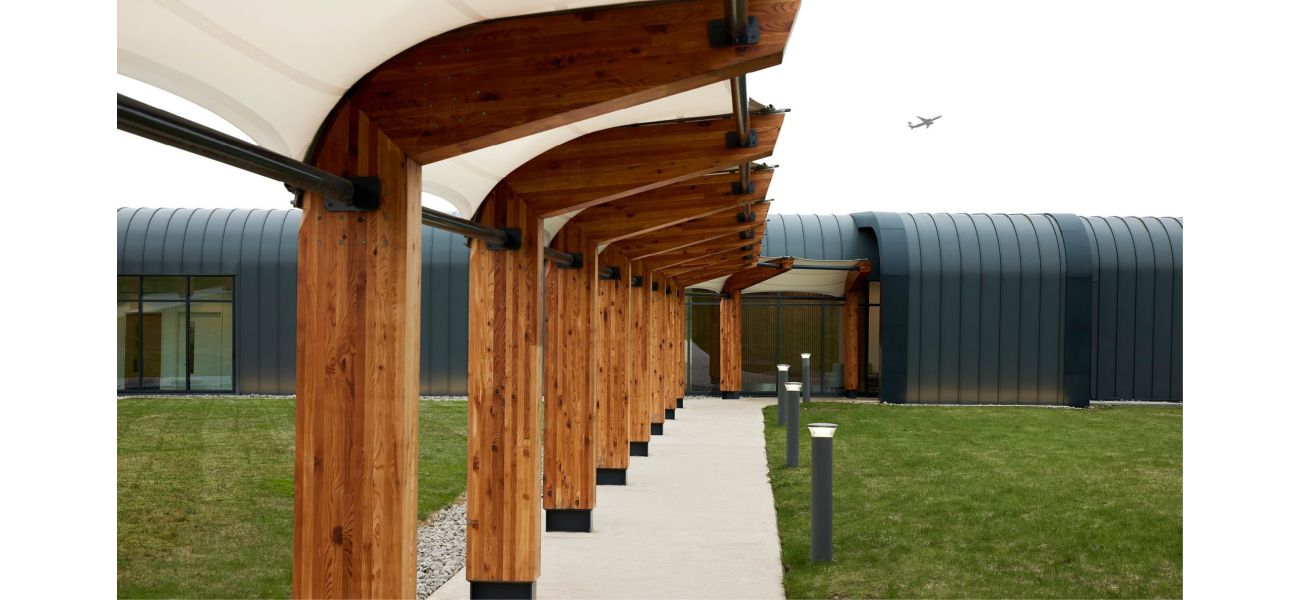 Fly like a VIP for only £90 at a new private UK airport terminal.