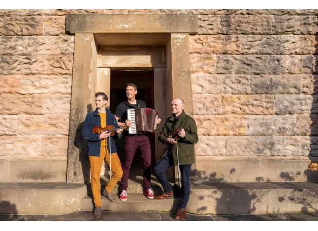 A Baroque fiddle believed to have been used by Robert Burns will be featured in upcoming performances.