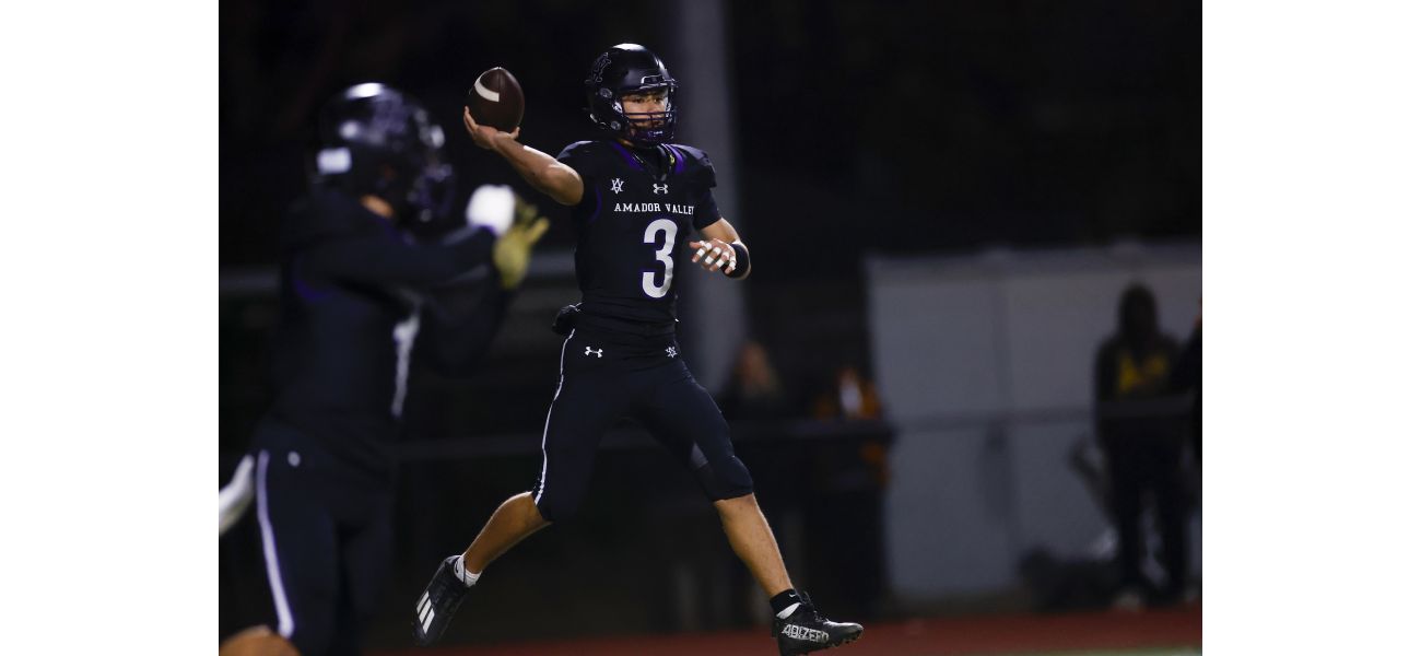 Impressive showing: Tristan Tia shines in playoff victory against Las Lomas.
