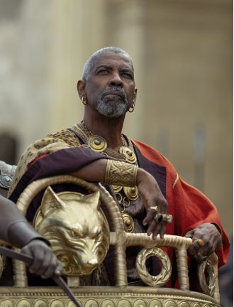 Gladiator sequel's 2-star actor gives clear reason for disputed accent.