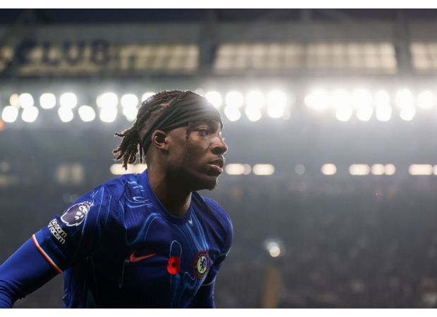 A Chelsea player responds to a pundit's accusation of disrespect towards his teammates.