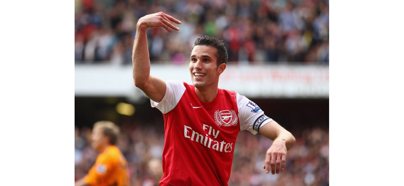 Van Persie discusses his potential return to Arsenal following his disappointment with the club.