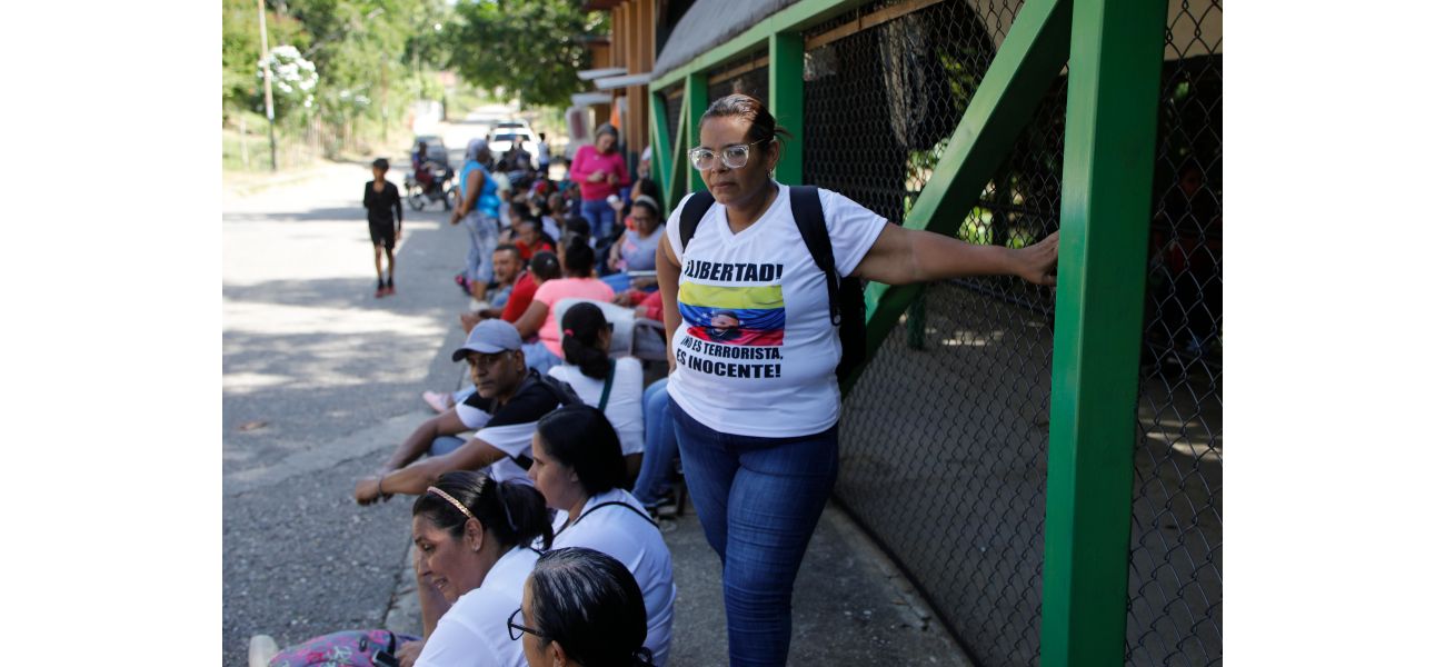Venezuela frees some of the many detainees held after recent presidential vote.